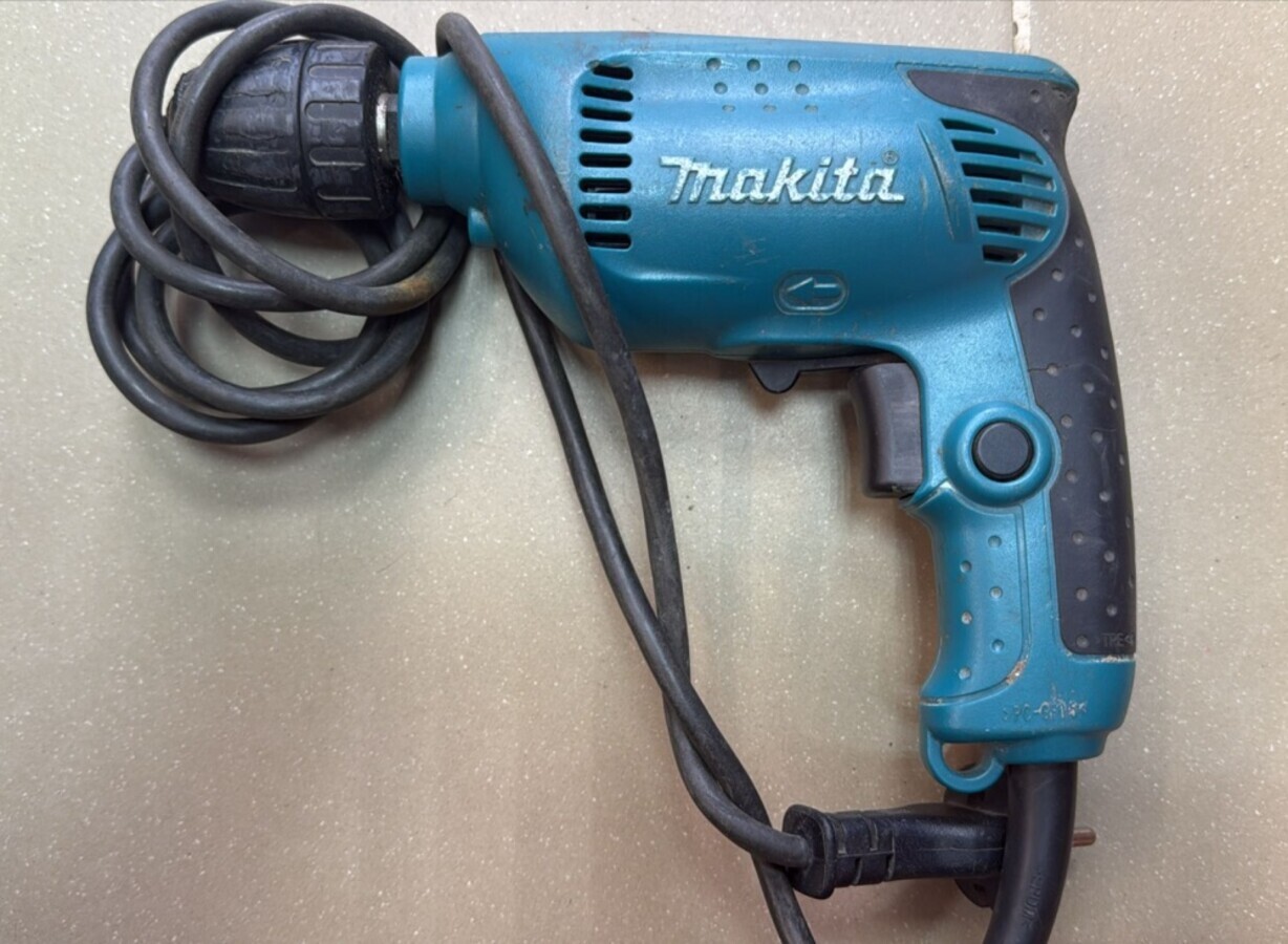 Дрель Makita 6413 450w