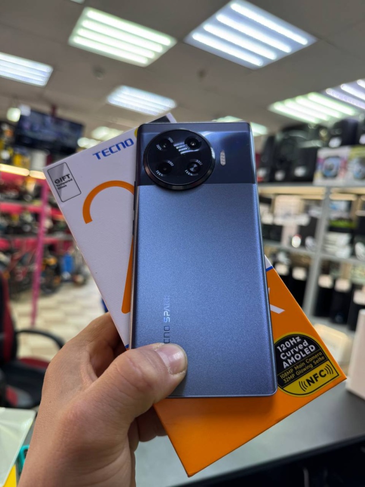Мобильный телефон Tecno Spark 20 Pro + 256Gb