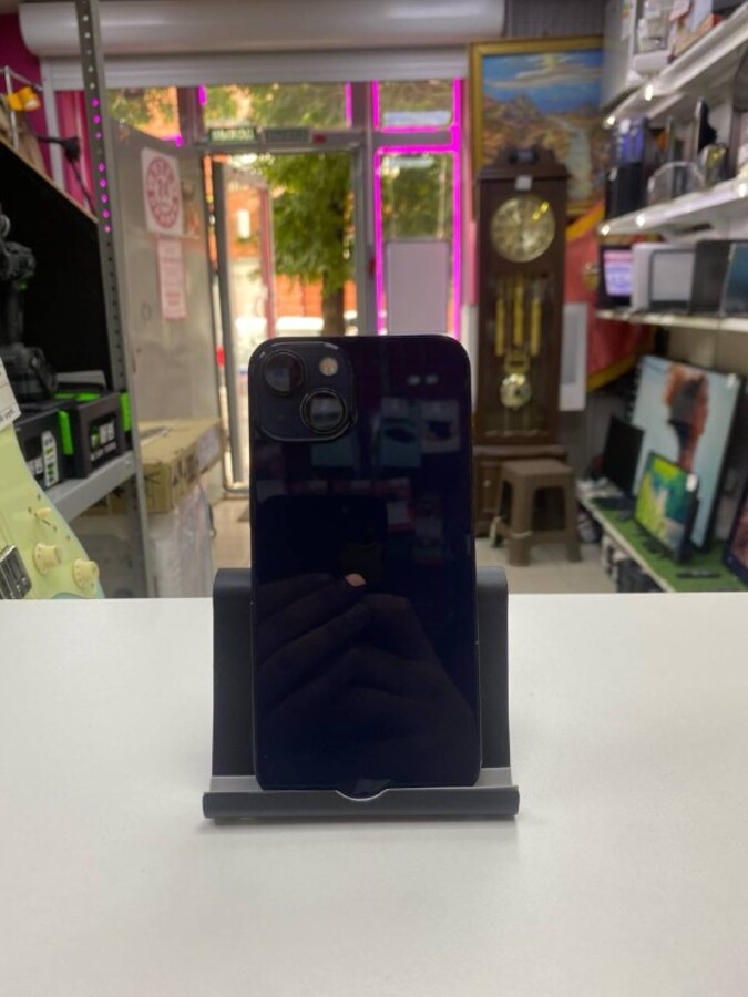 Смартфон iPhone 13 128 Gb