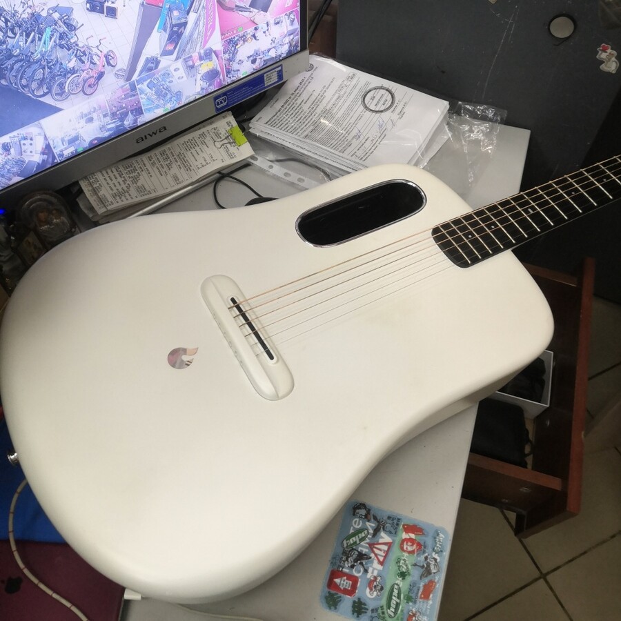 Гитара lava me 4