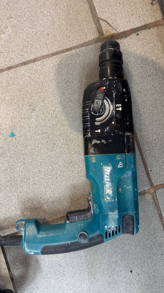 Перфоратор makita hr 2450