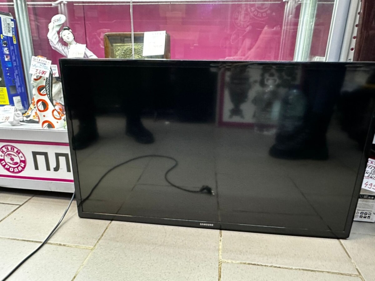 Телевизор Samsung 32"