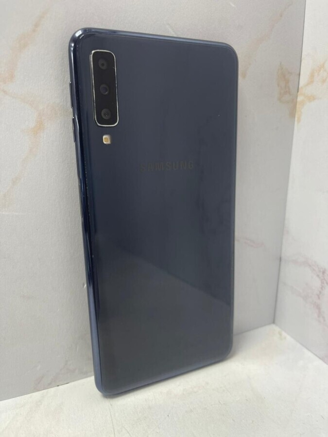 Смартфон Samsung A7 2018 4/64