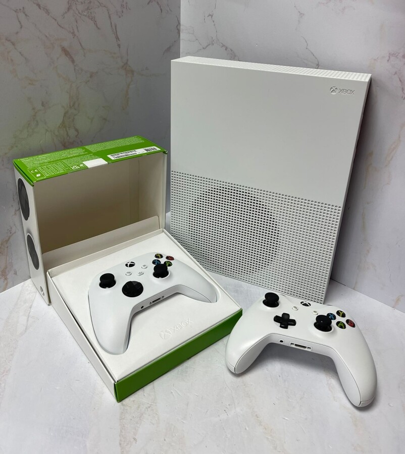 Игровая приставка XBOX ONE S