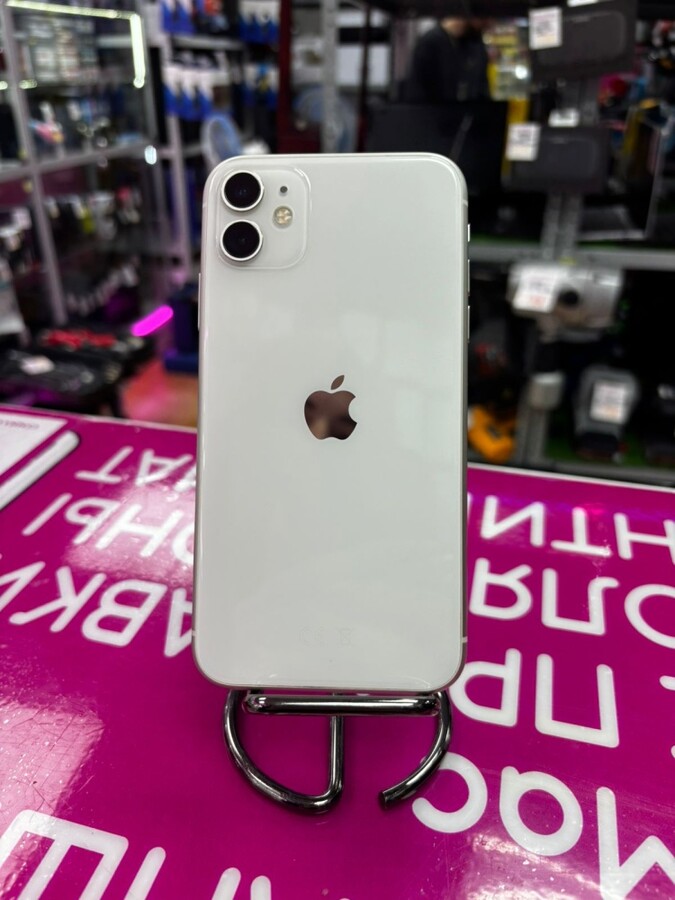 Смартфон iPhone 11 64Gb 78%