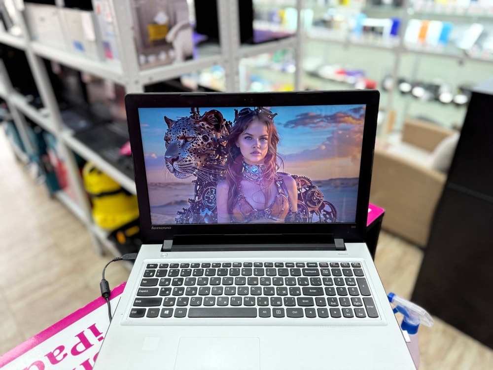 Ноутбук Lenovo 4ГБ,500ГБ .I3