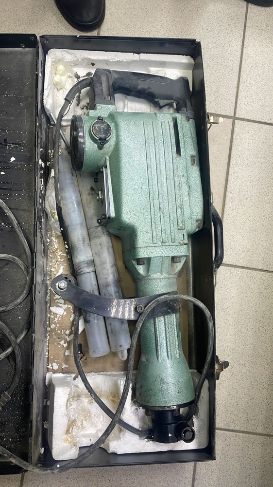 Отбойный молоток МОЭ 1650