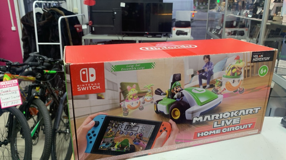 Nintendo Switch MarioKarT Live