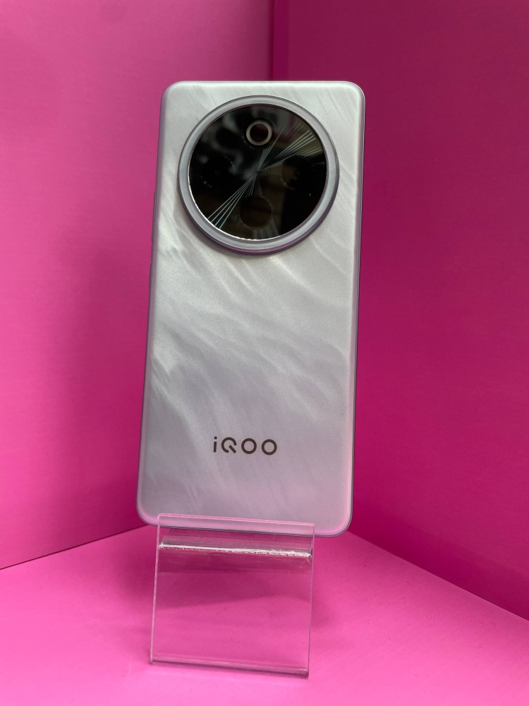 Смартфон Vivo IQOO Z10 12\256