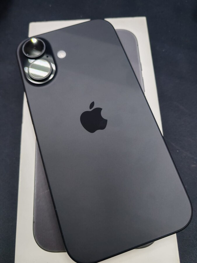 Смартфон iPhone 16 256гб