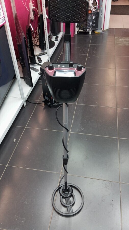 /Металлоискатель Pioneer MD-4030P