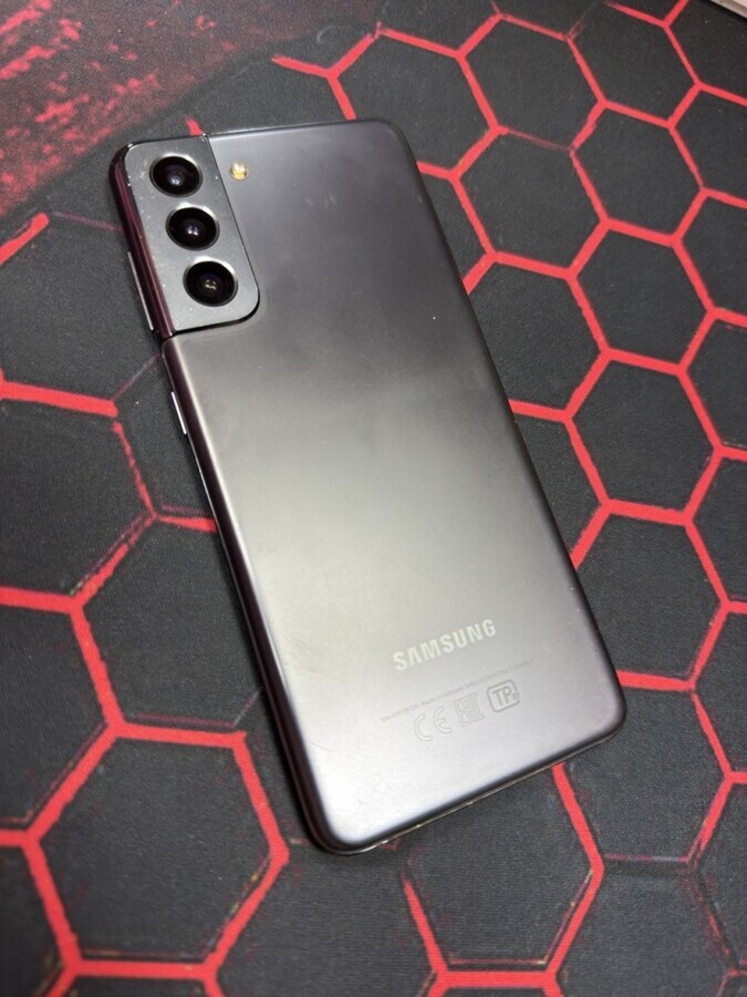 Смартфон Samsung S21 5G 8/256гб