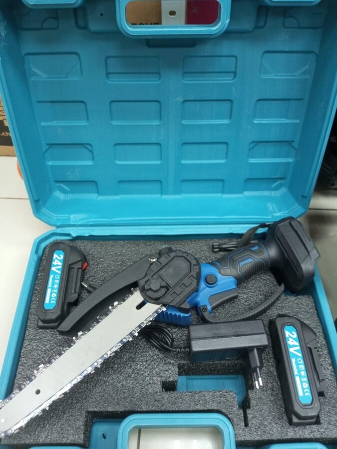 Цепная пила MAKITA