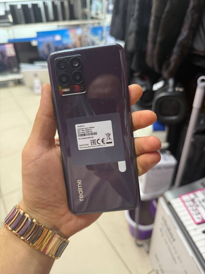 Смартфон Realme 8 6/128