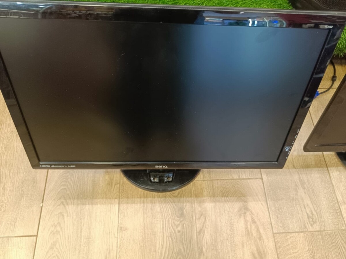 Монитор PHILIPS