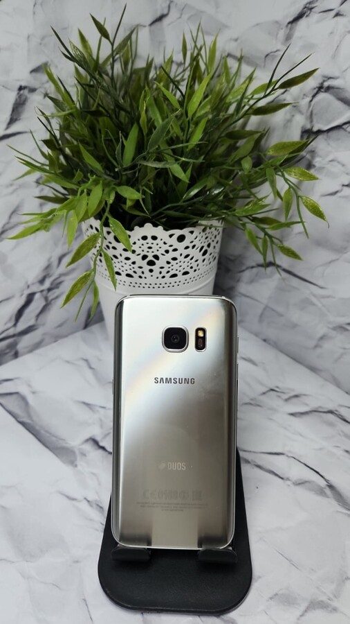 Смартфон Samsung S7 32гб