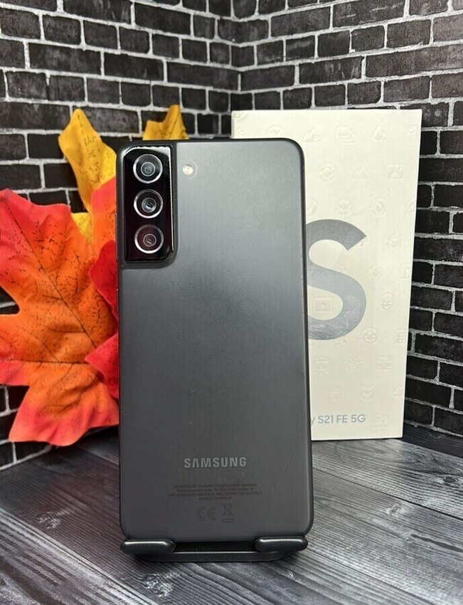 Смартфон Samsung S21 FE 5G 8\256Гб