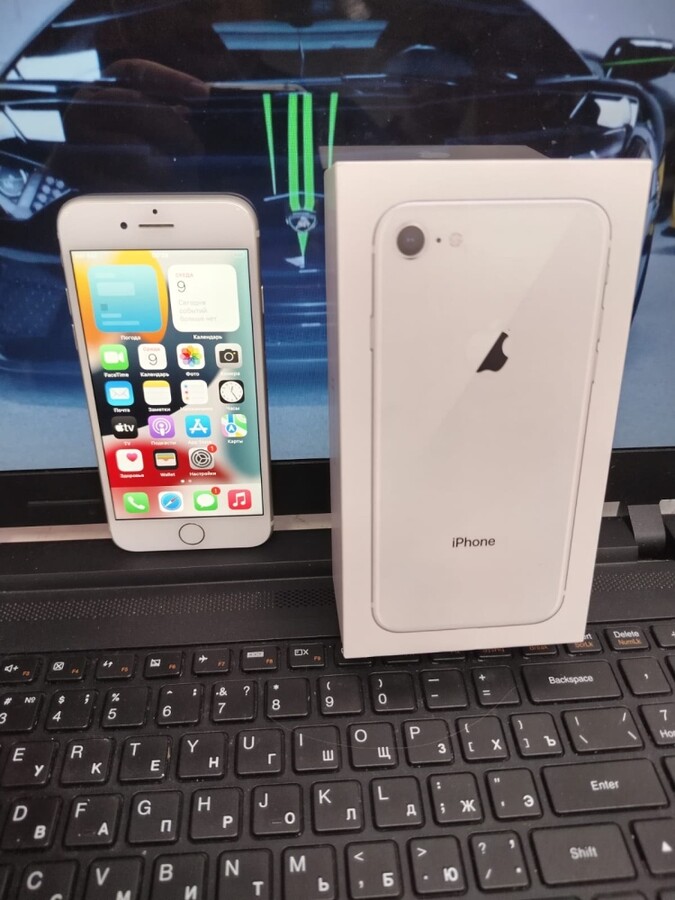 Смартфон iPhone 8 64 Gb