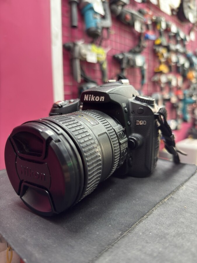 Фотоаппарат Nikon D90