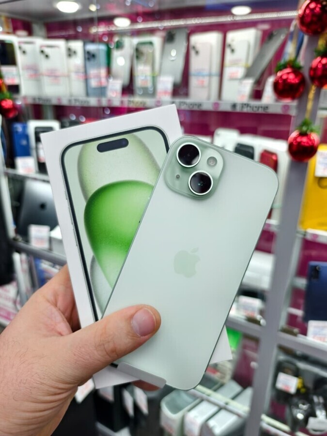 Смартфон iPhone 15 128gb 100%