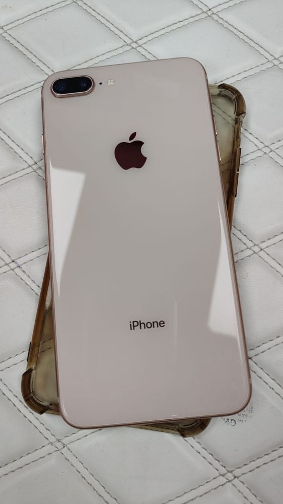 Смартфон iPhone 8+ 64 Gb