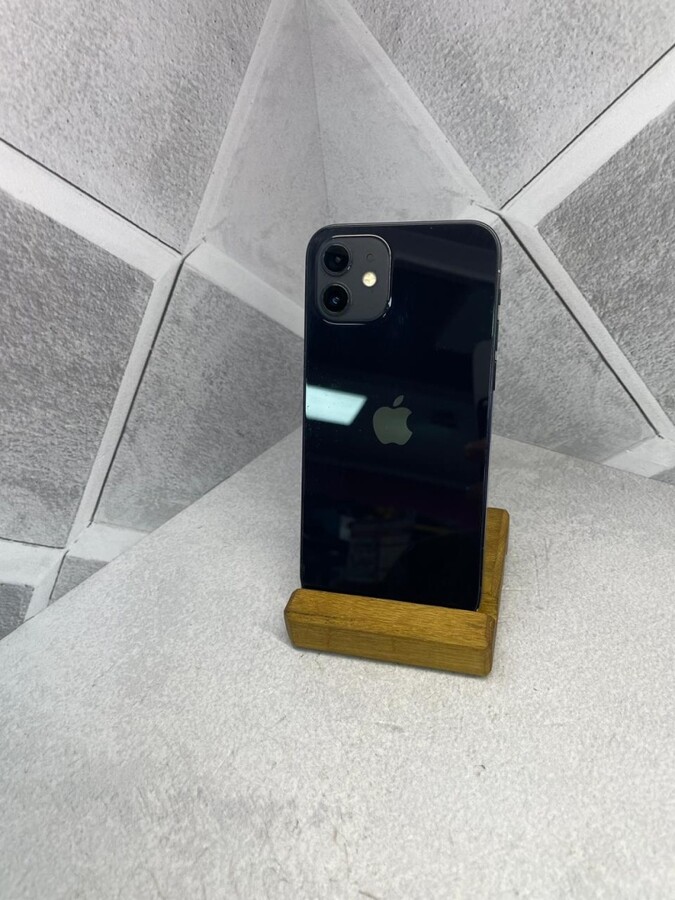 Смартфон iPhone 12 128 Gb