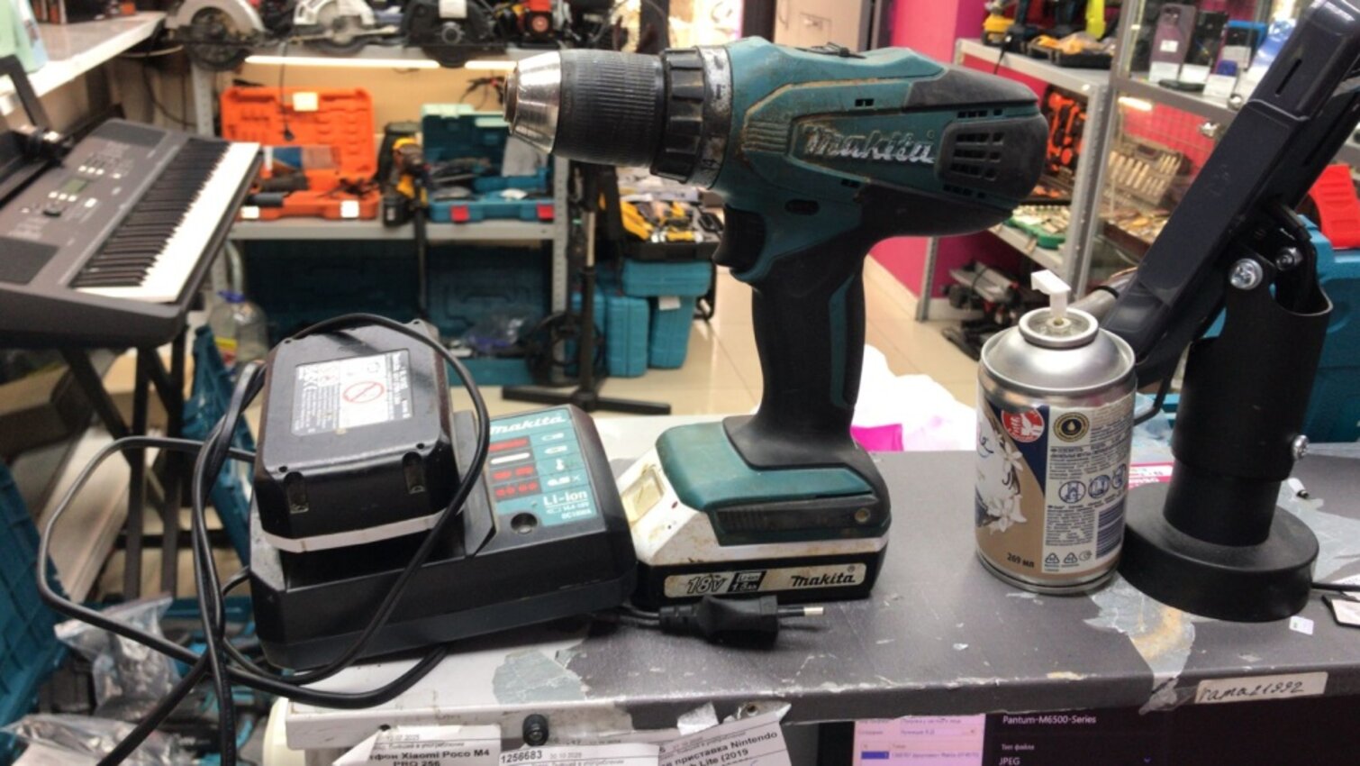 Шуруповерт Makita