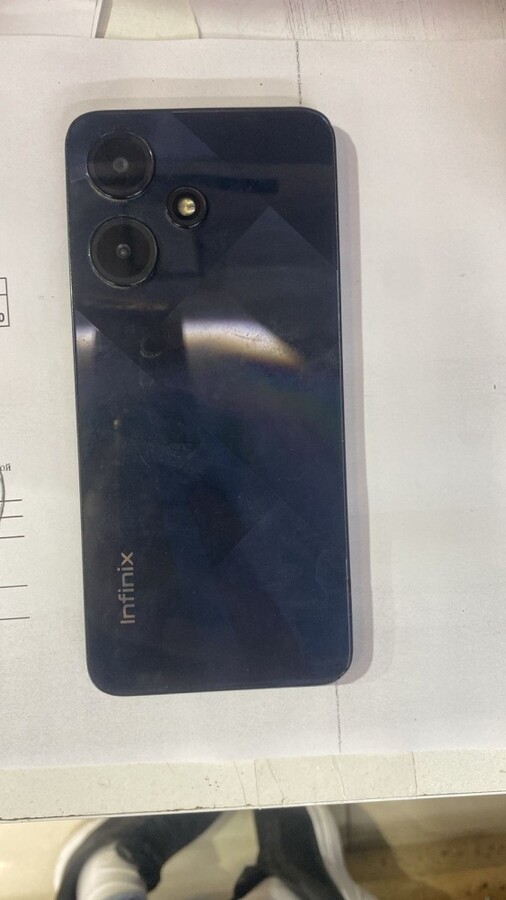 Мобильный телефон Infinix HOT 30i 4\64