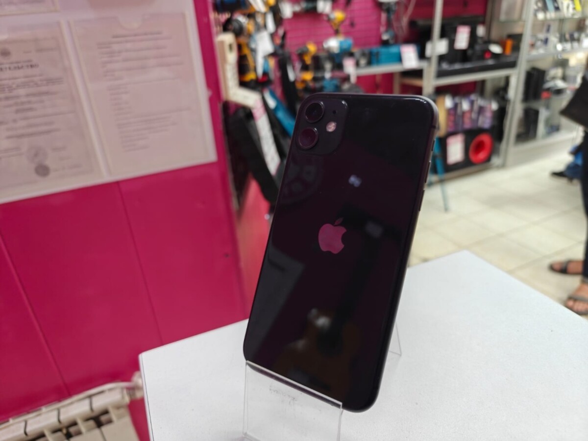 Смартфон iPhone 11 128 Gb