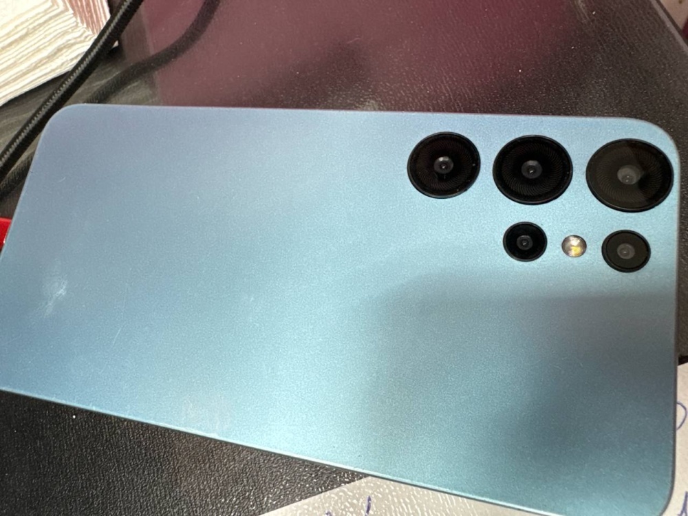 Мобильный телефон Tecno 64gb