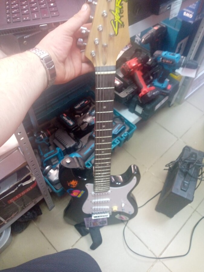 Гитара С КОМБИКОМ