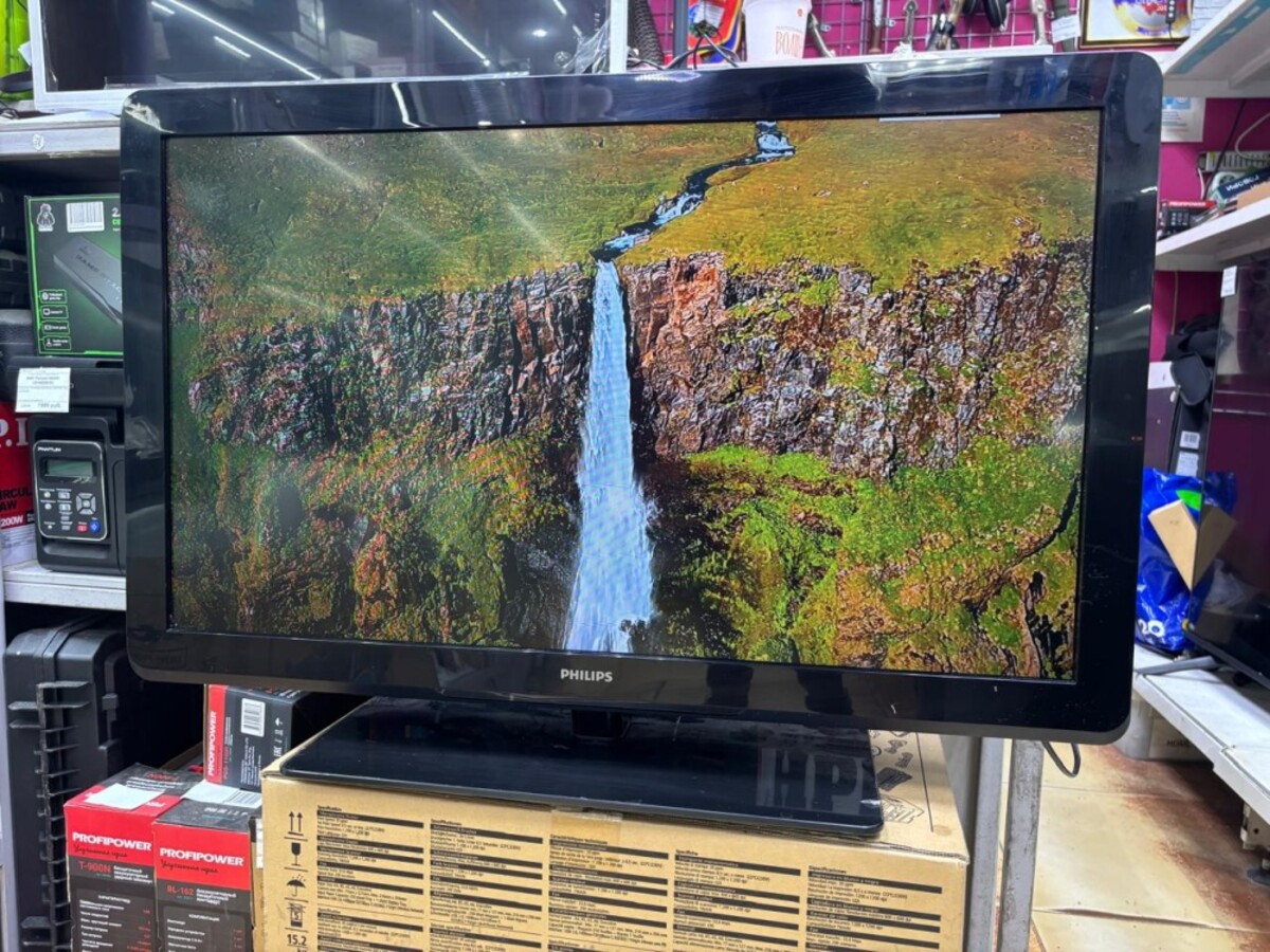 Телевизор Philips 32