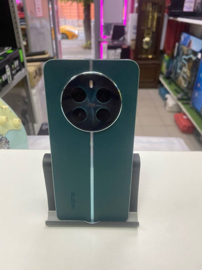 Смартфон Realme 12 + 256gb