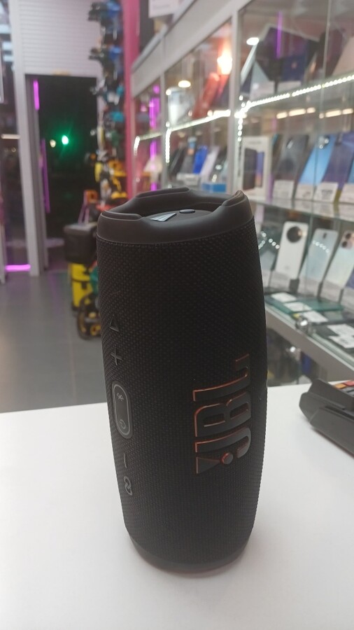 Акустика JBL Charge 5