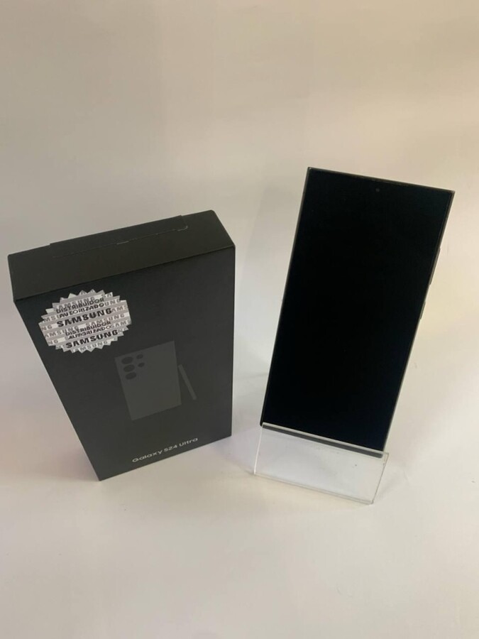 Смартфон Samsung S24 ultra