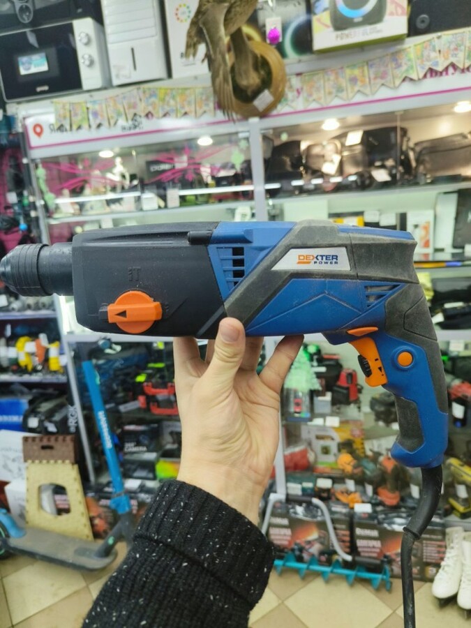 Перфоратор Dexter 750W