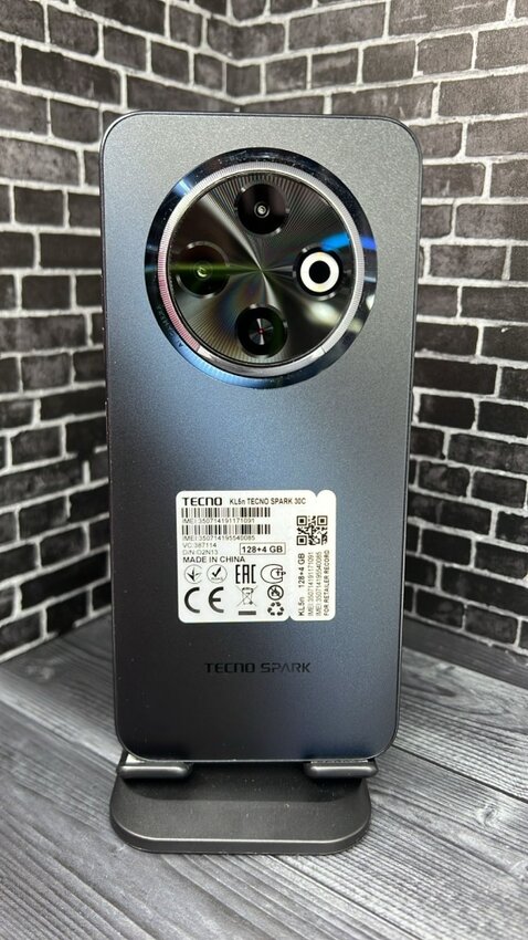 Мобильный телефон Tecno Spark 30C 4\128 Гб