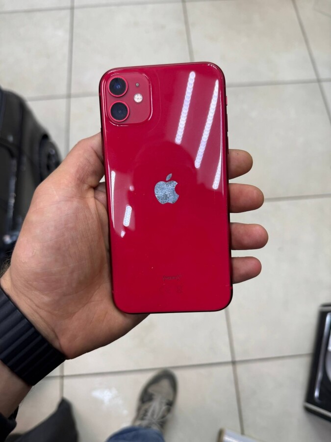 Смартфон iPhone 11 128 Gb Red