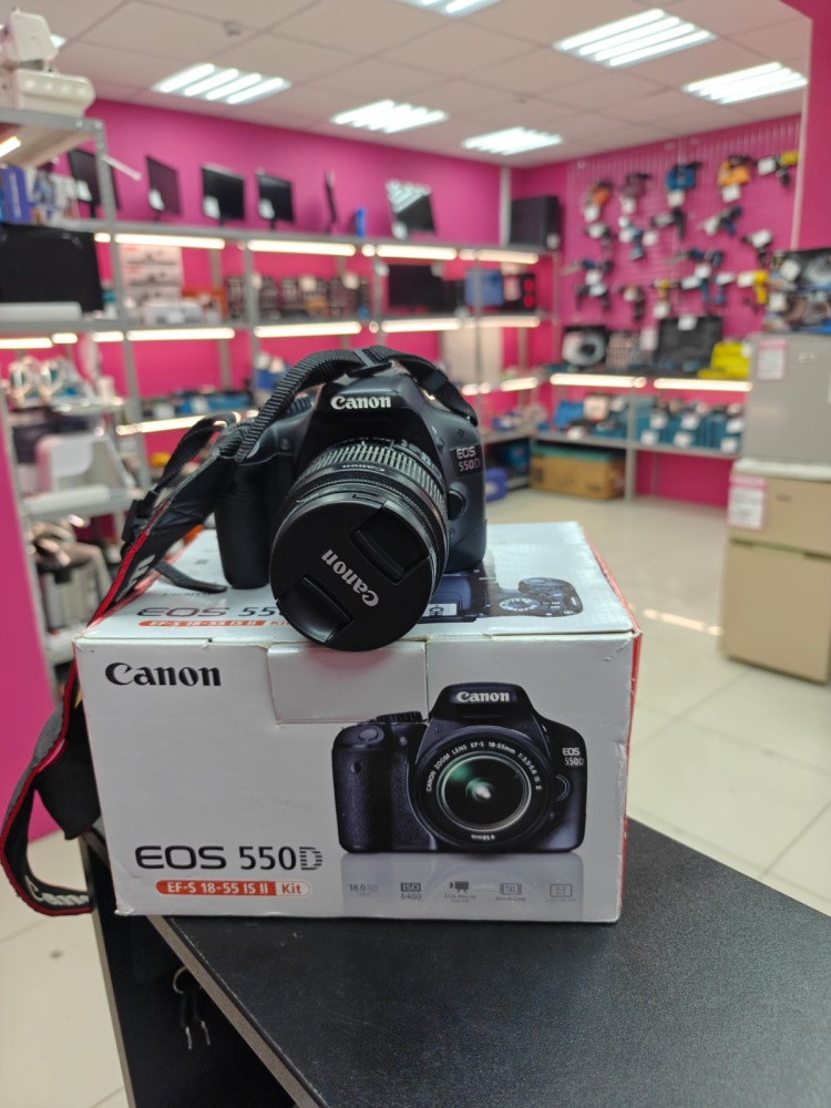 Фотоаппарат Canon 550D