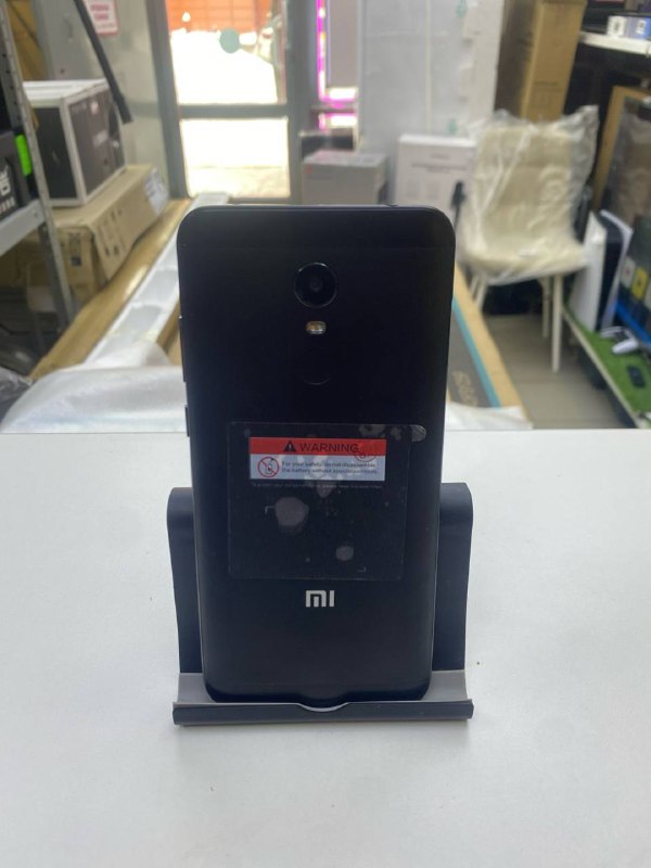 Смартфон Xiaomi Redmi 5+ 64gb