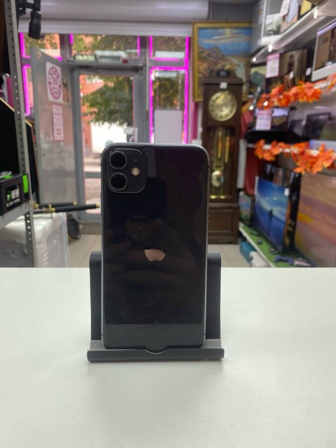 Смартфон iPhone 11 64Gb