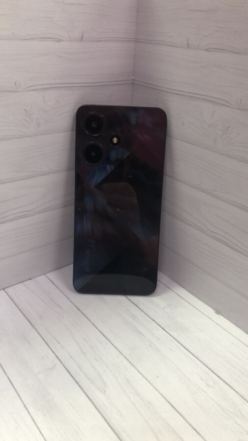 Мобильный телефон Infinix hot30i 8/128