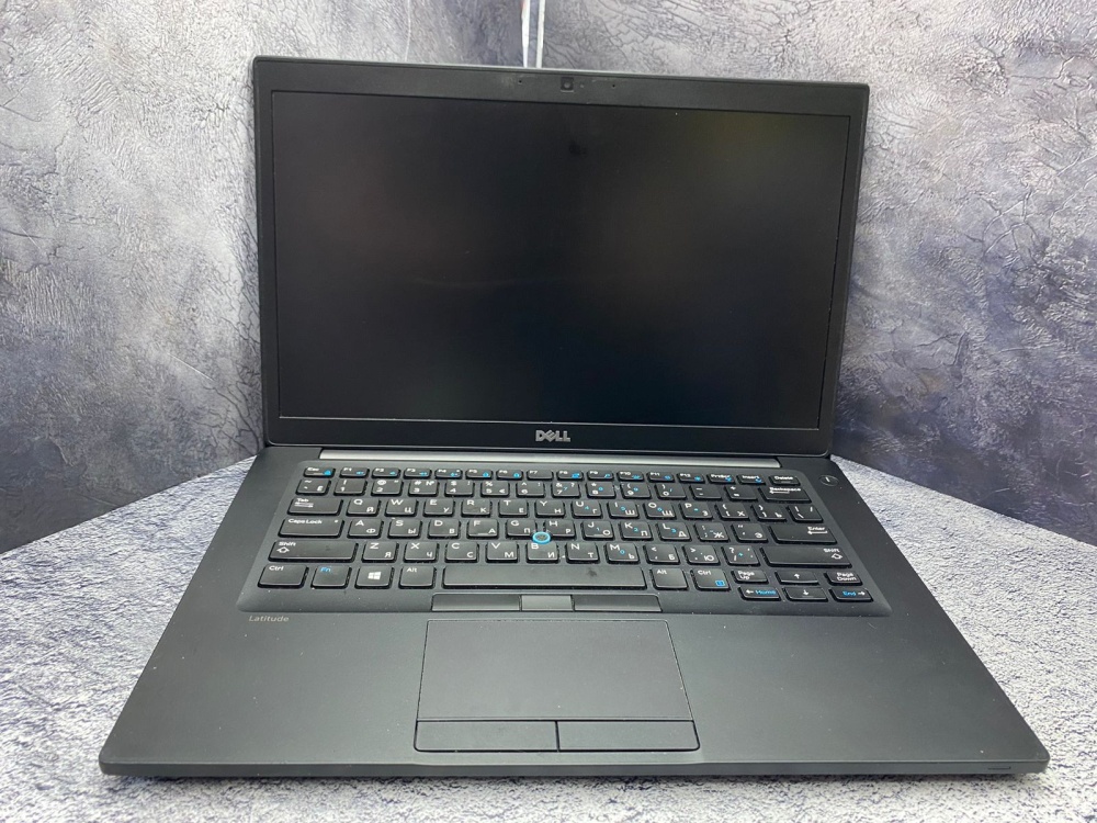 Ноутбук Dell latitude 2480 i7-7600 32озу 512ссд