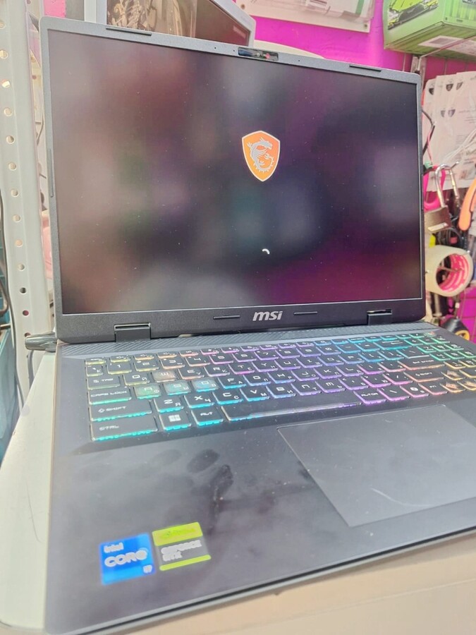 Ноутбук MSI Sword 16 hx b13vgkg