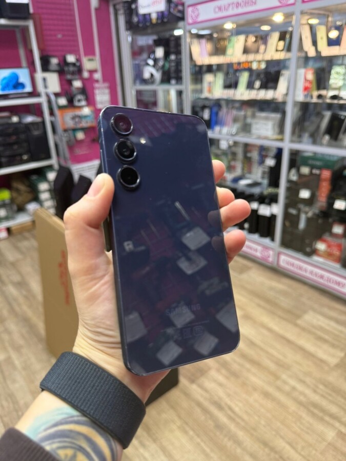 Смартфон Samsung A55 (8\128)