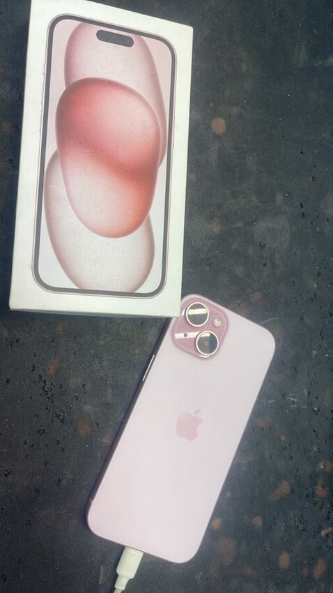 Смартфон iPhone 15 128GB