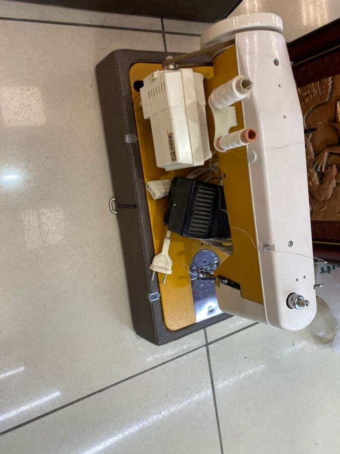 Швейная машина fur 2