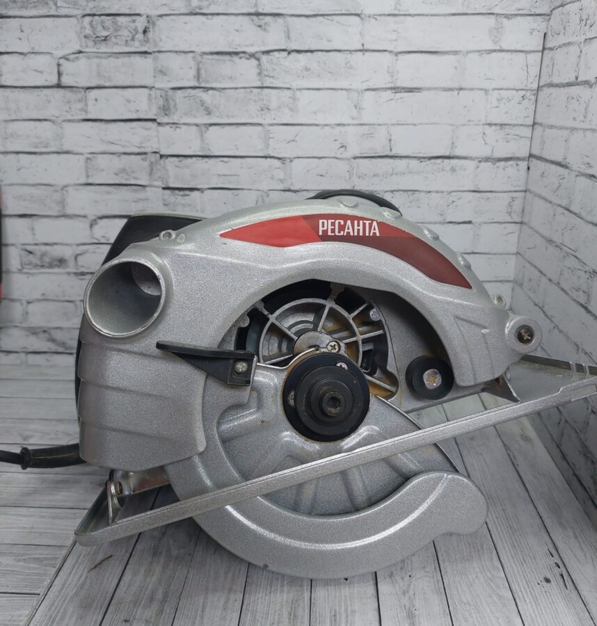 Циркулярная пила Ресанта 160/1300